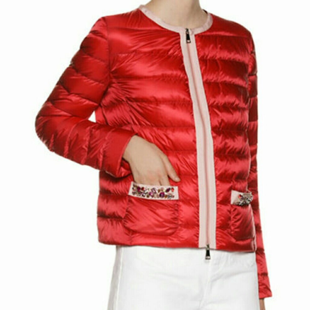 New Moncler Cristalline Jacket
Size 00